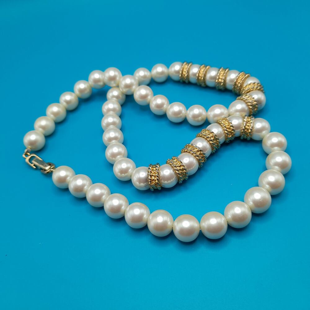 Vintage Glass Pearl Necklace, Gold Tone Accents, 24 Inches - Picture 7 of 10